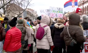 Protestni skup studenata u Vršcu, blokade i šetnje u više gradova Srbije