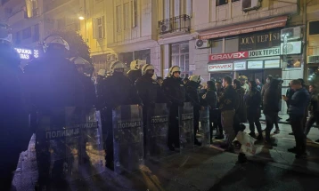 Privedena 21 osoba zbog incidenata na protestu u Beogradu