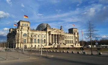 Bundestag odobrio nova zaduživanja za ulaganja u odbranu