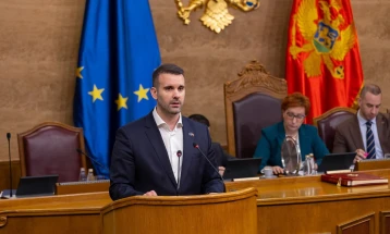 Zaduživanje samo za vraćanje starih dugova i za kapitalne investicije