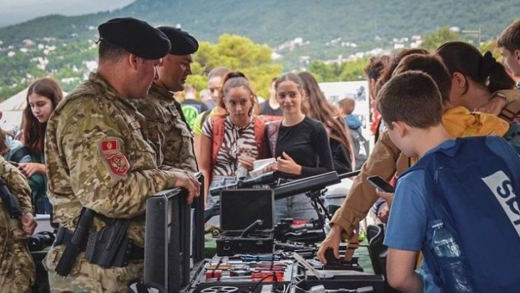 Kampanja Vojska u vašem gradu sjutra u Podgorici