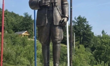 MKM: Naloženo uklanjanje spomenika Đurišiću