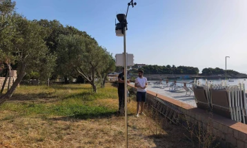 Morsko dobro postavilo tri meteo stanice