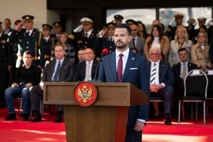 Milatović: Vojska ne pripada partijama, već državi i građanima