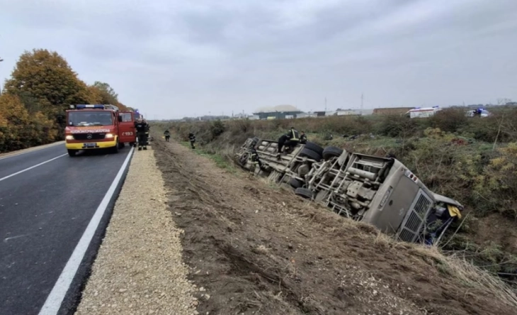 Prevrnuo se autobus kod Sremske Mitrovice, troje poginulo, 80 povrijeđenih/ažurirano