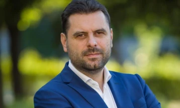 Vujović: Vučić godinama bio potrčko Đukanovića