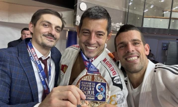 Mrvaljeviću zlatna medalja na SP za veterane u Parizu