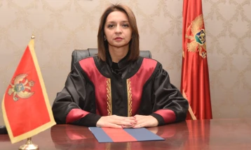 Armenko: Sistemski riješiti pitanje zarada i prepoznati ulogu Ustavnog suda