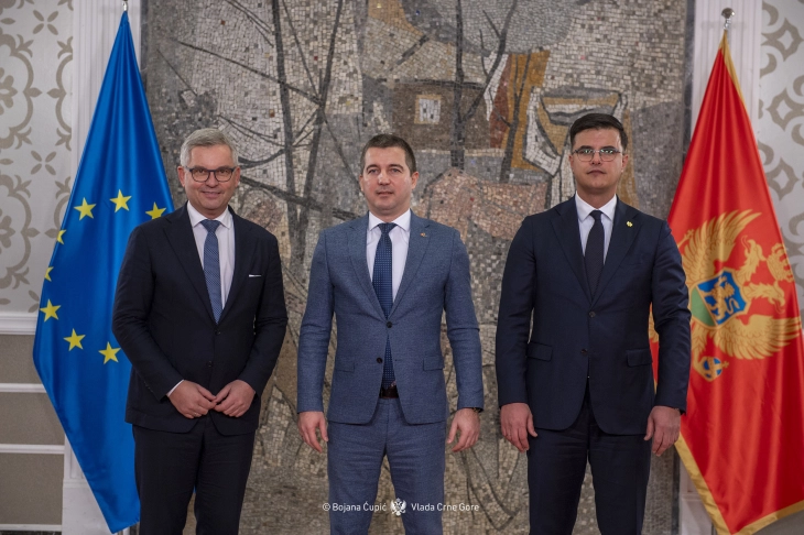 Bruner: Crna Gora na pravom kolosjeku, u završnoj fazi pojačati tempo