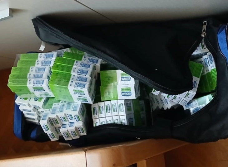 Kod Baranina pronađeno skoro 3,9 hiljada kutija ljekova