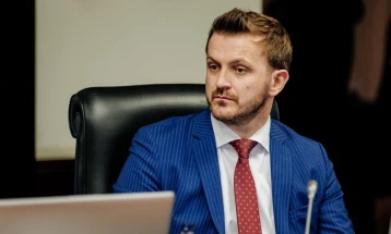 Dukaj na samitu dijaspore u Tirani