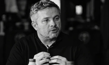 Preminuo sportski novinar i komentator Edin Avdić
