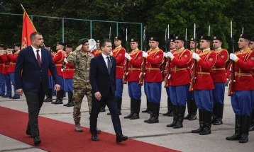 Bečić i Krapović sjutra obilaze pripadnike Vojske koji su bili angažovani na Samitu