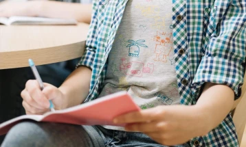 Objavljen konkurs za upis učenika u prvi razred srednje škole 