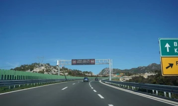 Zbog brze vožnje na auto-putu uhapšena trojica državljana Srbije