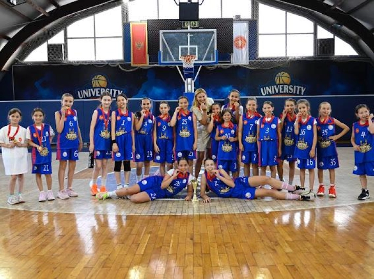 Djevojčice iz ŽKK Kotor najbolje u mini basketu