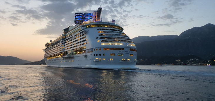Na vezu Azamara Onward