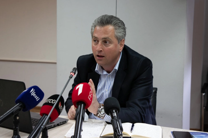 Proces sređivanja registara izmjestiti iz političke konotacije i prepustiti ga stručnjacima