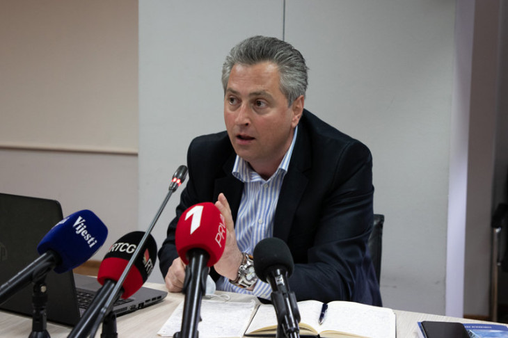 Proces sređivanja registara izmjestiti iz političke konotacije i prepustiti ga stručnjacima