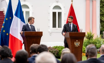 Milatović sjutra na vojnoj paradi u Parizu