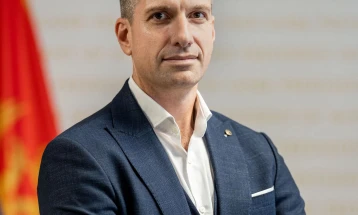 Vuksanović: Potreban novi i transparentan postupak za Aerodrome Crne Gore