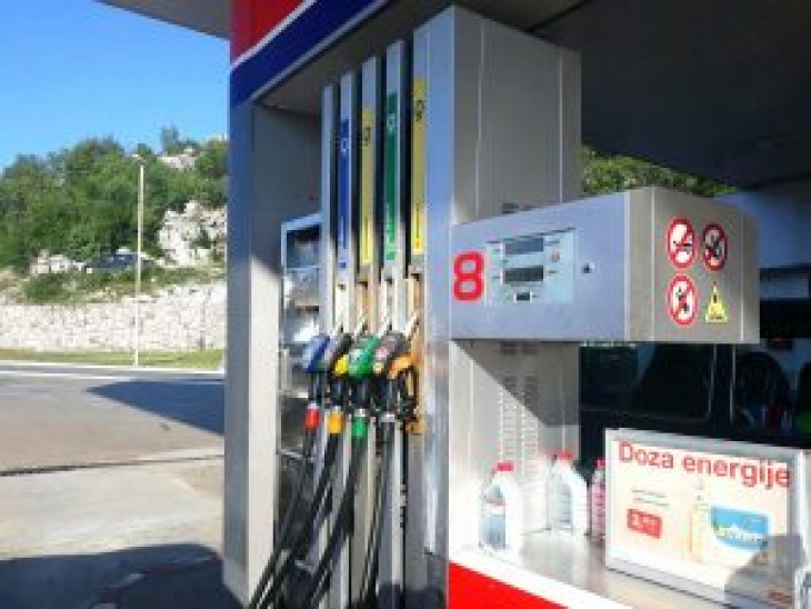 Dizel skuplji 14 centi