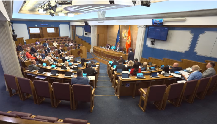 Skupština raspravlja o rekonstrukciji vlade, opozicija tražila odgađanje sjednice